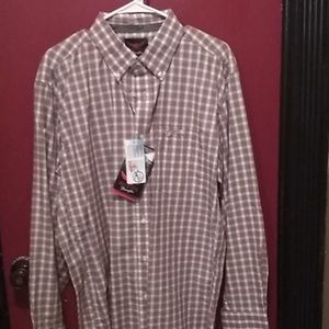Wrangler long sleeve button up shirt